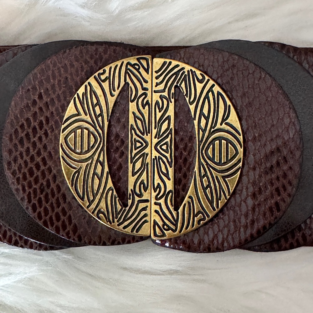 Rolfs Brown Belt with Gold Accent size‎ S/M 30 inches around and 3 inches wide